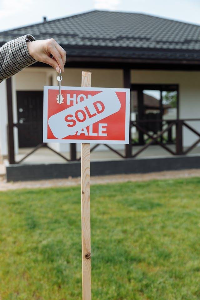 How to Successfully Sell Your Home in a Buyer’s Market
